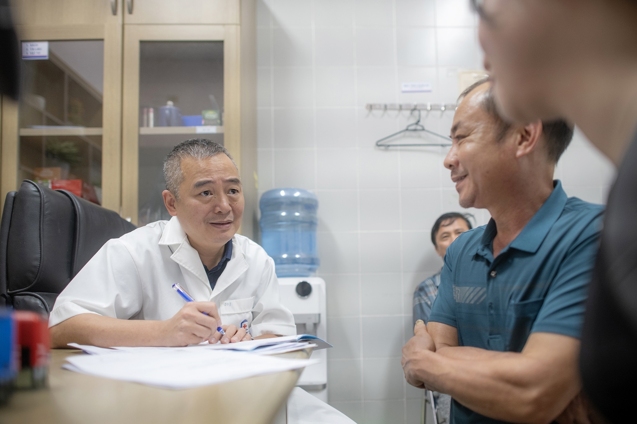 Trào Lưu Tiêm 'bổ Não' Tại Nhà: Tiền Mất Tật Mang Và Hiểm Họa Khôn Lường   Hình 1
